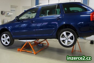 Prodám originál profesionální zvedák AUTOLIFT 3000_2 456318_2.jpg