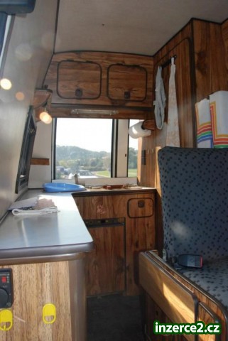 renault trafic_2 461461_2.jpg
