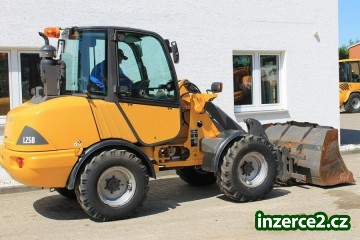 Volvo L 25B-P Kolový nakladač_2 463088_2.jpg
