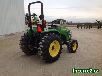 John Deere 4720_2 465125_2.jpg
