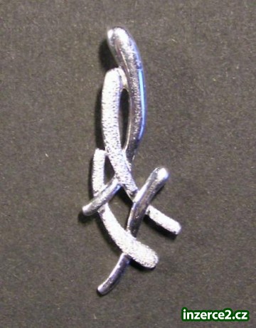 Abstraktní propletený stříbrný přívěsek_1 46689_1.jpg