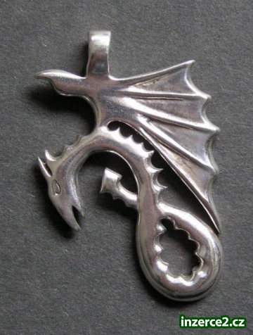 Masivní drak - stříbrný přívěsek_1 46739_1.jpg
