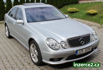 Mercedes-Benz E 55 AMG 500ps_2 471384_2.jpg