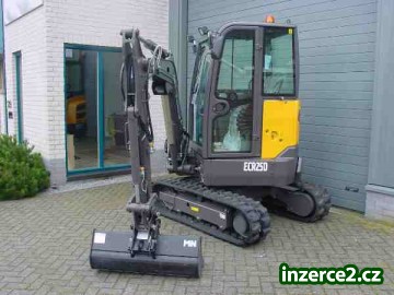 Volvo ECR25D rýpadlo_1 471670_1.jpg
