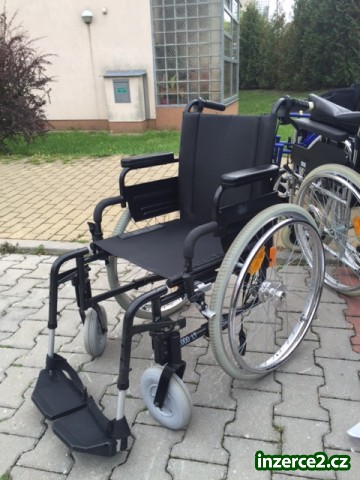 Odlehčený invalidní vozík Action_1 472374_1.jpg
