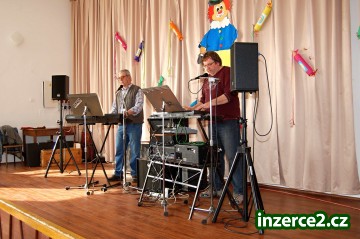 živá hudba na svatbu,ples i rodinnou oslavu_2 472702_2.jpg