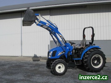 New Holland TcC40cD traktor_2 474576_2.jpg