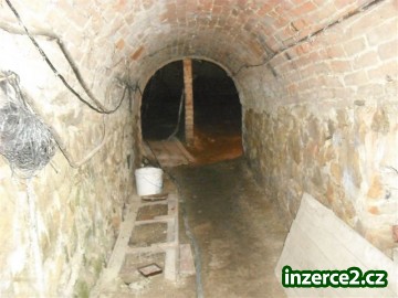 Dvougenerační RD s vinným sklípkem_2 48009_2.jpg