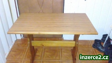 Prodám jídelní stůl_1 481649_1.jpg