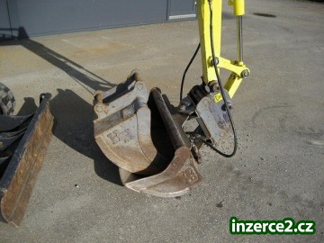 Zemní práce bagrem Yanmar SV20_2 485436_2.jpg