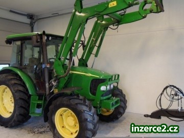 Prodám traktor John Deere 5-9D20_2 487268_2.jpg