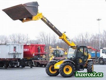 Teleskopický manipulátor JCB 5317AG_1 489473_1.jpg