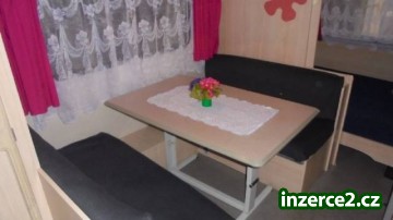 Lehký karavan Caravelair416 čtyři lůžka 1000kg_2 494991_2.jpg