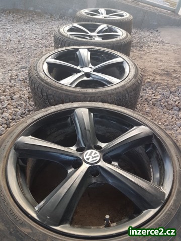 alu sada Toora černy lak 5x100_1 496987_1.jpg