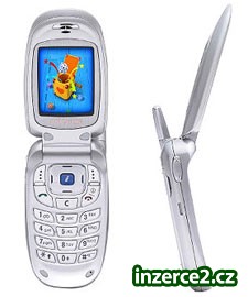 SAMSUNG E100_1 4988_1.jpg