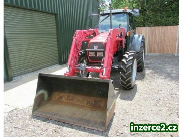 Traktor Massey Ferguson s nakladačem_2 500050_2.jpg