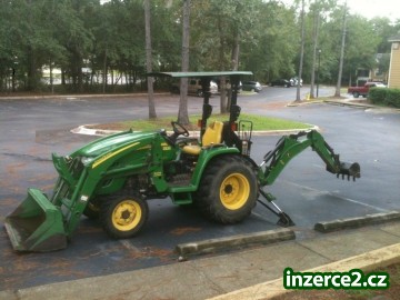 Traktor John Deere S-3320 - 2007 s čelním nakladačem_1 502756_1.jpg