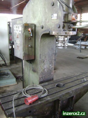 Hydraulický lis CDC 30-11_2 502941_2.jpg