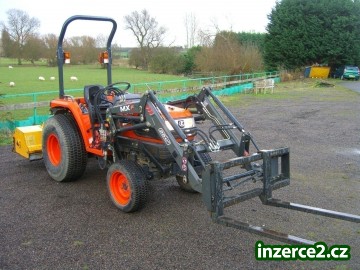 Kubota Sta-30 Traktor s čelním nakladačem + sekačka_1 503278_1.jpg