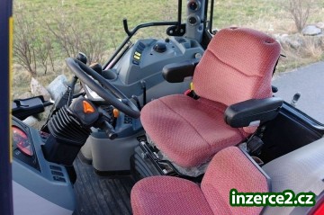 Traktor McCormick CX 110 - 2009 s čelním nakladačem_2 503280_2.jpg