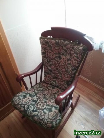 Prodám starožitný nábytek_2 504468_2.jpg