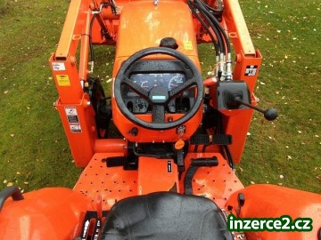Kubota HST 34 s čelním nakladačem Traktor_2 504595_2.jpg