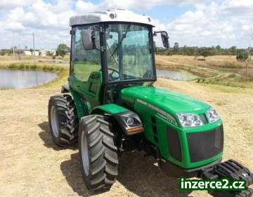 Traktor Ferrari COBRAM RS 65 - 2011 - s čelním nakladačem_1 505968_1.jpg