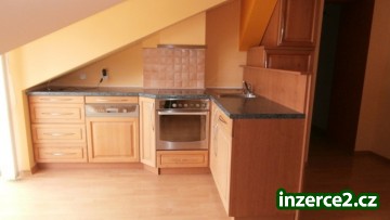 Prodej bytu ve Znojmě - podkrovní byt_2 507852_2.jpg