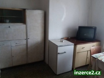 Pronájem podkroví v bezpečné plzeňské čtvrti_1 510960_1.jpg