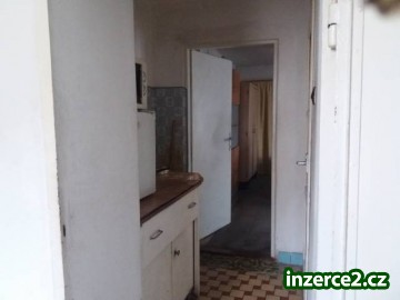 Pronájem podkroví v bezpečné plzeňské čtvrti_2 510960_2.jpg