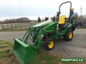 Traktor John Deere 1c025cT_1 515874_1.jpg