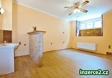 Prodej bytu 1+kk, 30m2, Praha 3_1 517772_1.jpg