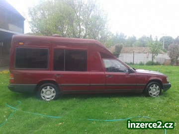 Mercedes Benz 124 Long_1 517993_1.jpg