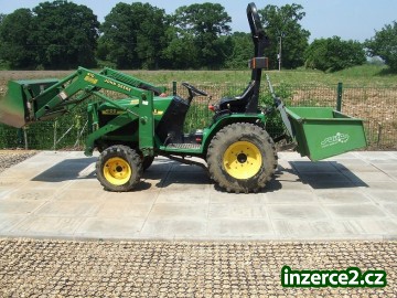 malotraktor John Deere 4PB.10 + čelní nakladač_1 519954_1.jpg