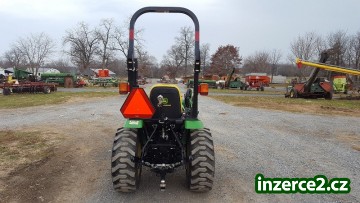 Traktor John Deere 2z32z0_2 521229_2.jpg