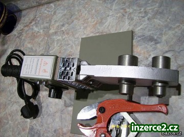 Svářečka plastových trubek 1100W + nůžky+záruka v kufru_2 52271_2.jpg