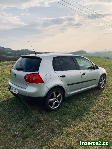 VW Golf 1.6Fsi 85kw TOP stav_1 525281_1.jpg