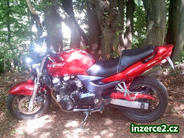 Kawasaki ZR-7_1 52629_1.jpg