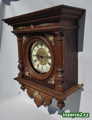 Staré pseudorenesanční hodiny r.1890_2 527747_2.jpg