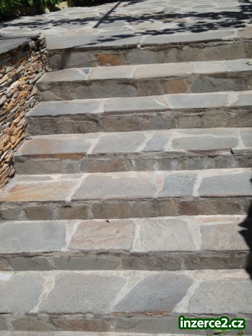 Stříbrnohnědý přírodní kámen_2 530066_2.jpg