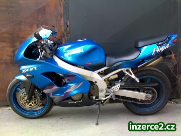 KAWASAKI NINJA ZX9R_1 53016_1.jpg