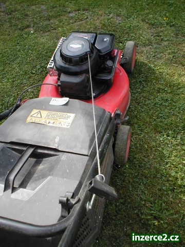 Prodám benzinovou sekačku na trávu R484 - Classic 35 v Praze_2 54228_2.jpg