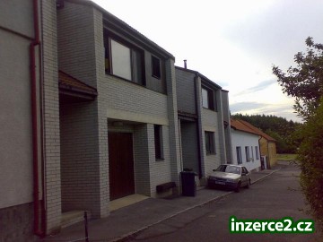 Nabízíme spolubydlení ve vile bez kauce!_1 55046_1.jpg