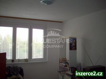 Bat 4+1 v klidné lokalitě města Ostrov_1 56130_1.jpg