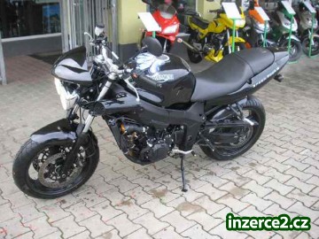 Triumph speed four 600_1 56142_1.jpg