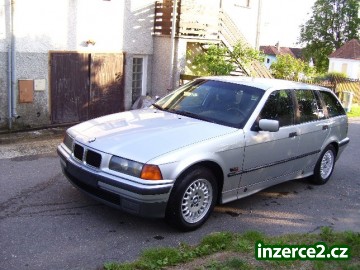 BMW 320i Touring_1 61298_1.jpg