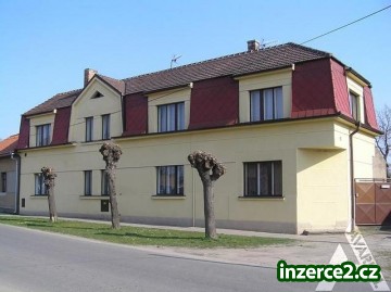 Prodej dvougeneračního RD v Kostomlatech n.L., okres Nymburk. 07-3124_1 671_1.jpg