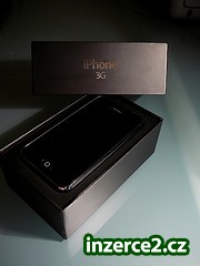 Nokia N97 32GB (unlocked) & Apple iphone 3G 16GB (unlocked)_2 68048_2.jpg
