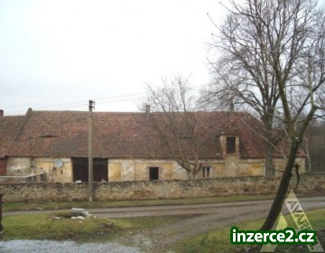 Prodej domu - části bývalého statku na pozemku 2341 m2 Počepice, okr. Příbram 07-2786_1 686_1.jpg