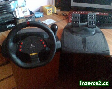 Volant Logitech MOMO Racing Force USB_1 6876_1.jpg
